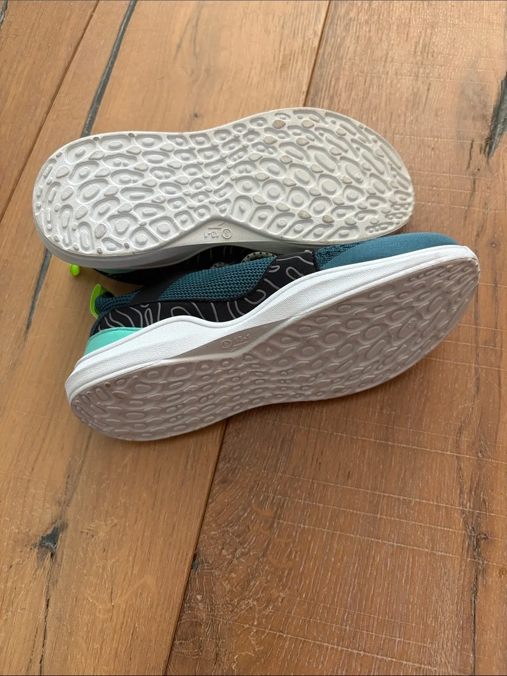 Speedo Teal, Black & Neon Green Kids Water Sneakers